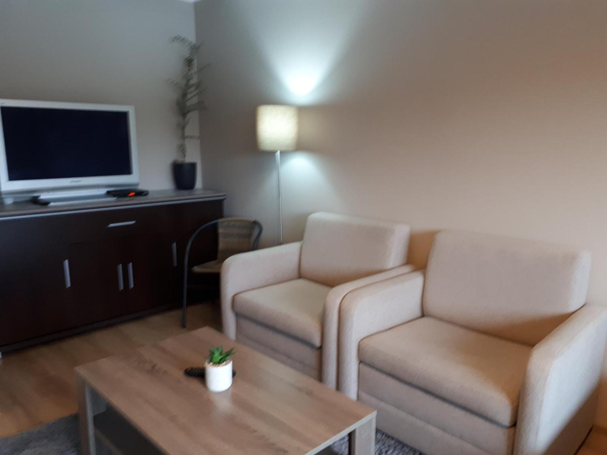 Głogów przy Morcinka Apartamento Exterior foto