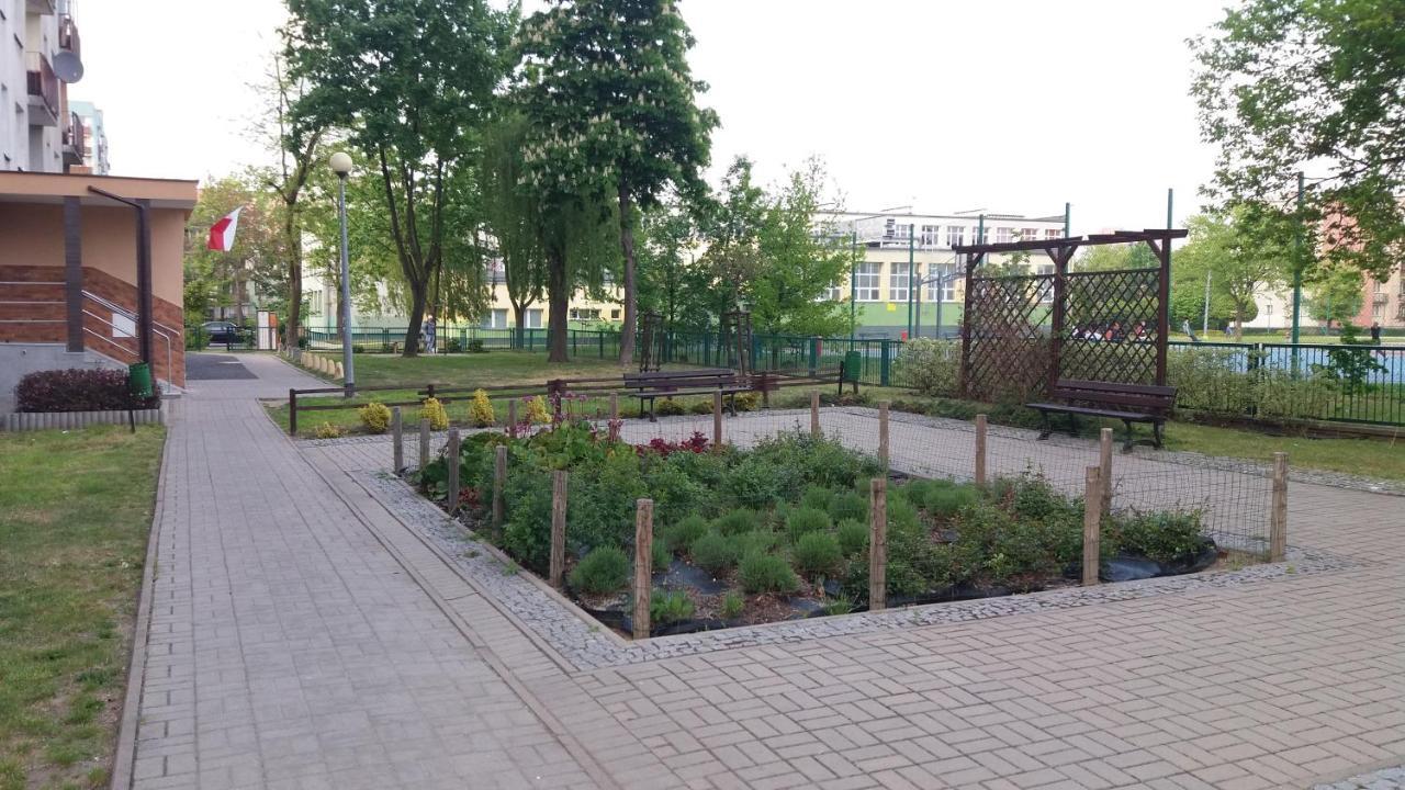 Głogów przy Morcinka Apartamento Exterior foto